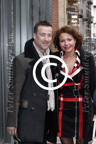 Amsterdam 28 april 2013
Premiere John v Eerd in het nieuwe de la mar theater. Maaike Widdershoven met man
Peter Smulders bv