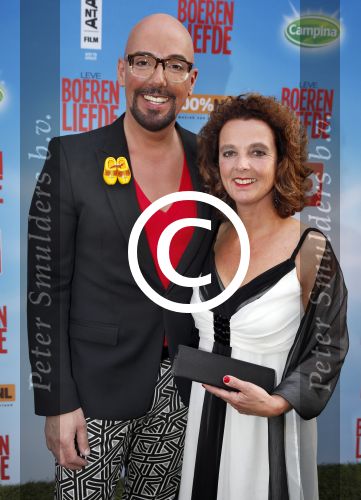 Amsterdam 13 mei 2013
Premiere leve boerenliefde in tuschinski. Maik de Boer met zus
Peter Smulders bv