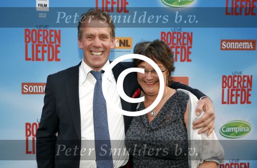 Amsterdam 13 mei 2013
Premiere leve boerenliefde in tuschinski. Martin v d Peet met partner Wilma
Peter Smulders bv