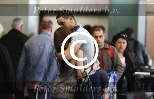 Schiphol 22 april 2013
Melissa Sneekes met haar nieuwe vriend Sean Marshall op schiphol. Sean is een professionele basketbalspeler die in Turkije speelt.
Peter Smulders bv