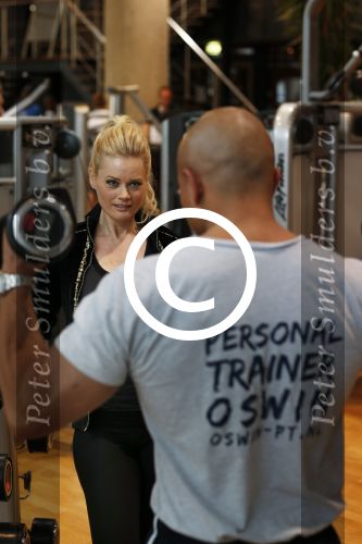 Amsterdam 17 mei 2013
Monique Sluyter traint met personal trainer Oswin Beingsick.
Peter Smulders bv