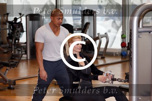 Amsterdam 17 mei 2013
Monique Sluyter traint met personal trainer Oswin Beingsick.
Peter Smulders bv