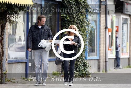 Amsterdam 13 mei 2013
Nicky v Dam en Patricia Paay doen samen boodschappen.
Peter Smulders bv