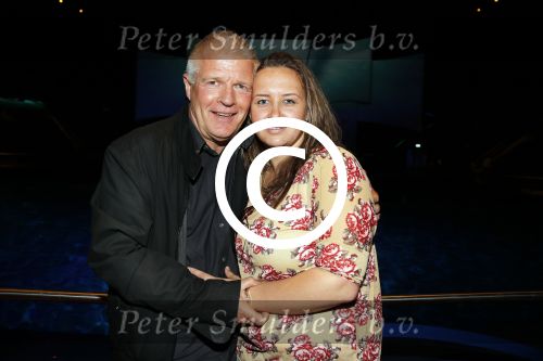 Harderwijk 14 mei 2013
Premiere nieuwe show in het dolfinarium. Peter Jan Rens met zijn nieuwe vriendin
Peter Smulders bv