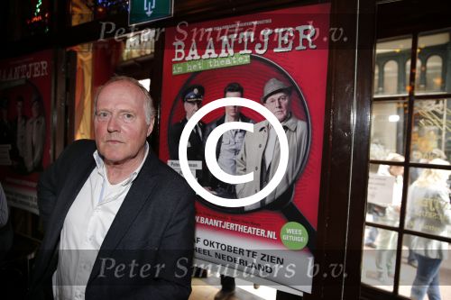 Amsterdam 13 mei 2013
Presentatie cast baantjer met oa Peter Tuinman - Rechercheur De Cock
Mike Weerts - Adjudant Vledder
Peter Rï¿½mer - Commissaris Buitendam
Miryanna van Reeden - Theaterdirectrice
Alexandra Alphenaar - Zangeres
Tom Afman - Geluidstechnicus
Sophie van Oers - Theaterbezoekster
Evert van der Meulen - Theatertechnicus
Peter Smulders bv