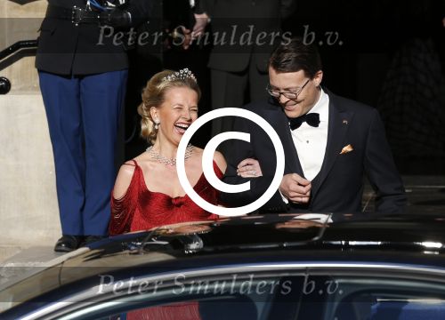 Amsterdam, 29 April 2013
Kon. gasten op weg naar het diner
Prinses Mabel met Prins Constatijn en Prinses Laurentien
Foto Peter Smulders BV