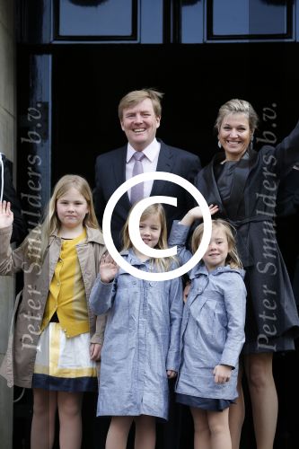 Amsterdam, 29 April 2013 Aankomst Prins Willem Alexander met Maxima en de kinderen bij het Paleis
Foto Peter Smulders BV