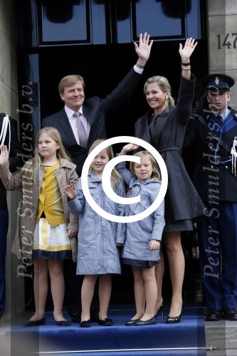 Amsterdam, 29 April 2013 Aankomst Prins Willem Alexander met Maxima en de kinderen bij het Paleis
Foto Peter Smulders BV