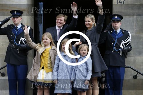 Amsterdam, 29 April 2013 Aankomst Prins Willem Alexander met Maxima en de kinderen bij het Paleis
Foto Peter Smulders BV