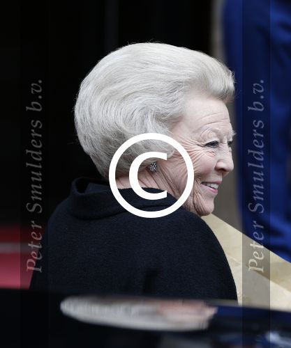 Amsterdam 16 mei 2013
Prinses Beatrix bij uitreiking appeltjes van Oranje op het paleijs op de dam
Peter Smulders bv