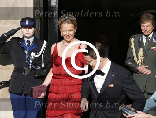 Amsterdam, 29 April 2013
Kon. gasten op weg naar het diner
Prinses Mabel met Prins Constatijn en Prinses Laurentien
Foto Peter Smulders BV