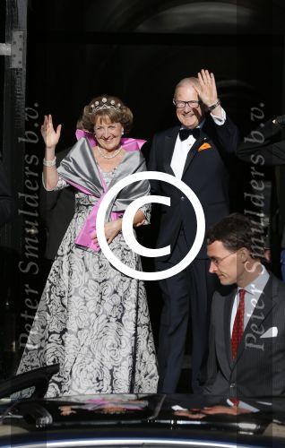 Amsterdam, 29 April 2013
Kon. gasten op weg naar het diner
Pieter v Vollenhoven met Prinses Margriet
Foto Peter Smulders BV