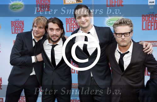 Amsterdam 13 mei 2013
Premiere leve boerenliefde in tuschinski. Heleen v Royen met vriend Bart Meeldijk van de groep / band Rigby
Peter Smulders bv