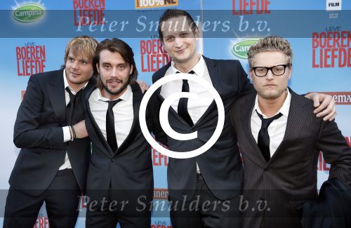 Amsterdam 13 mei 2013
Premiere leve boerenliefde in tuschinski. Heleen v Royen met vriend Bart Meeldijk van de groep / band Rigby
Peter Smulders bv