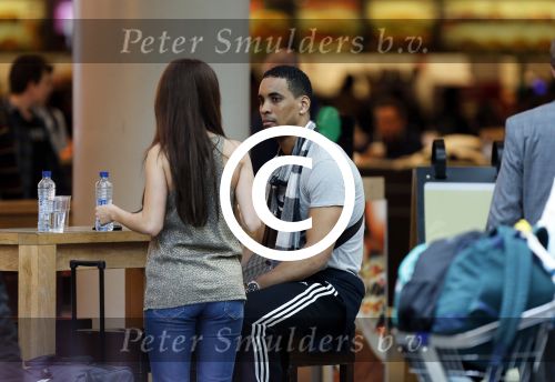 Schiphol 22 april 2013
Melissa Sneekes met haar nieuwe vriend Sean Marshall op schiphol. Sean is een professionele basketbalspeler die in Turkije speelt.
Peter Smulders bv