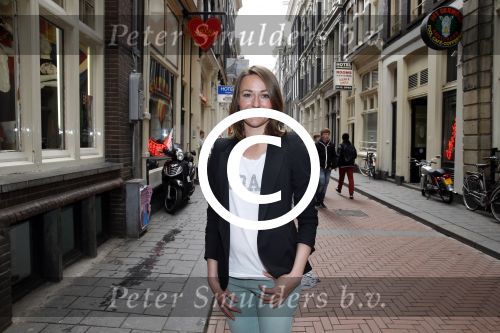 Amsterdam 13 mei 2013
Presentatie cast baantjer met oa Peter Tuinman - Rechercheur De Cock
Mike Weerts - Adjudant Vledder
Peter Rï¿½mer - Commissaris Buitendam
Miryanna van Reeden - Theaterdirectrice
Alexandra Alphenaar - Zangeres
Tom Afman - Geluidstechnicus
Sophie van Oers - Theaterbezoekster
Evert van der Meulen - Theatertechnicus
Peter Smulders bv