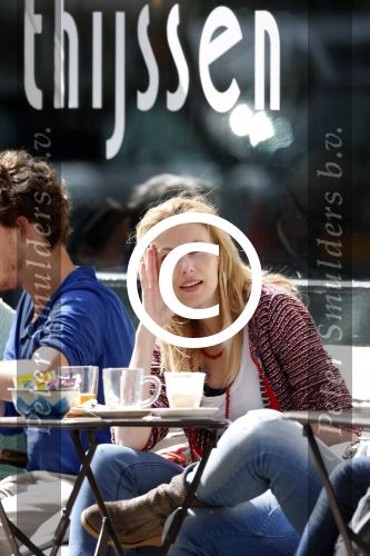 Amsterdam 15 mei 2013
Susan Smit zwanger op terras met een vriendin.
Peter Smulders bv