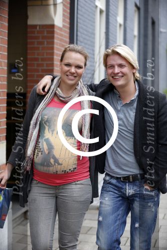 Amsterdam 14 mei 2013
Thomas Berge met zijn zwangere vriendin Myrthe Milius in amsterdam zuid.
Peter Smulders bv