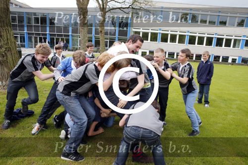 Hilversum 13 mei 2013
Danielle Oerlemans en Tim Visser zijn ambassadeurs van de rugby acadamy .
Peter Smulders bv
