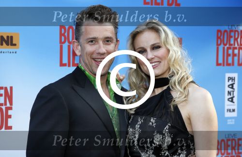 Amsterdam 13 mei 2013
Premiere leve boerenliefde in tuschinski. waldemar Torenstra met Marit v Bohemen
Peter Smulders bv