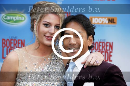 Amsterdam 13 mei 2013
Premiere leve boerenliefde in tuschinski. Wibi Soerjadi met vriendin
Peter Smulders bv