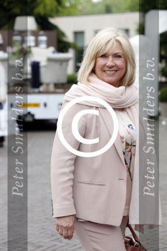 Laren 10 mei 2013
Willeke Alberti winkelend in Laren.
Peter Smulders bv