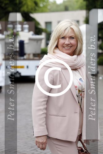 Laren 10 mei 2013
Willeke Alberti winkelend in Laren.
Peter Smulders bv