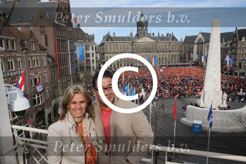 Amsterdam, 30 April 2013
Inhuldiging Koning Willem Alexander en Koningin Maxima
Op Paleis op de Dam
Won Yip met en echtgenote broer Long Yip
Foto Peter Smulders BV
