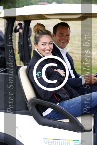 Badhoevedorp 16 mei 2013
Pro Am deloitte open golf op de golfbaan bij schiphol. Zangeres Do ( Dominique v Hulst)
Peter Smulders bv