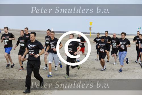 Ijmuiden 19 april 2014
Ferry Doedens en zijn vriend Nuno Azevedo en Paul Tulner met een vrien doen mee met 33 6km loop op het strand met allerlei hindernissen.  The dutch Beach masters extreme obstacle run.