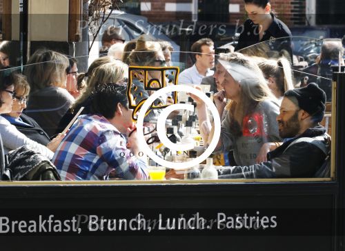 Amsterdam 8 april 2015
Alain Clark op terras