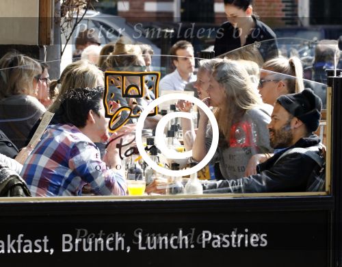 Amsterdam 8 april 2015
Alain Clark op terras