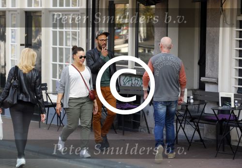 Amsterdam 10 april 2015
Alain Clark met zoontje en een vriendin op de grachten