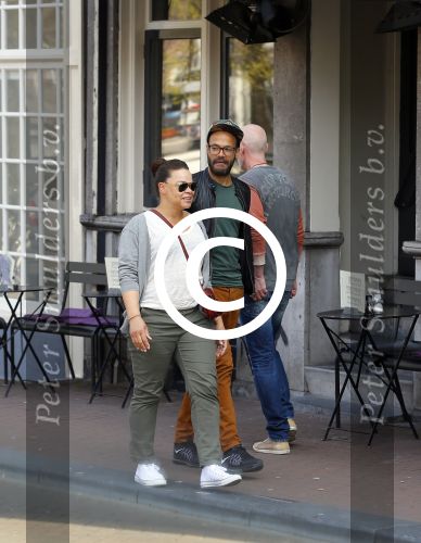 Amsterdam 10 april 2015
Alain Clark met zoontje en een vriendin op de grachten