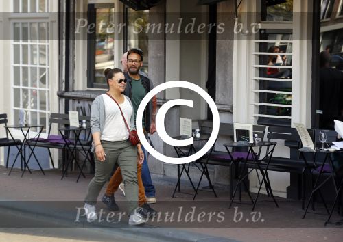 Amsterdam 10 april 2015
Alain Clark met zoontje en een vriendin op de grachten