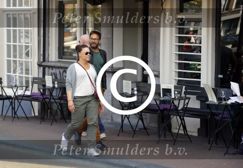Amsterdam 10 april 2015
Alain Clark met zoontje en een vriendin op de grachten