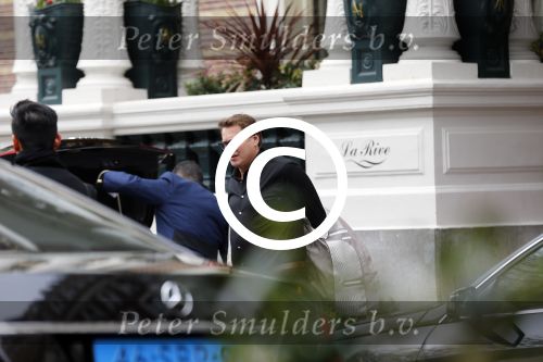 Amsterdam 8 april 2015
Albert Verlinde verlaat het Amstel hotel