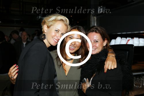 Rotterdam 9 april 2015
)pening van de nieuwe zaak waar Winston Post de manager is in het Hilton Hotel. De zaak heet Hugh
Anouk Smulders Deniec e v Harras en Ellen Hollanders