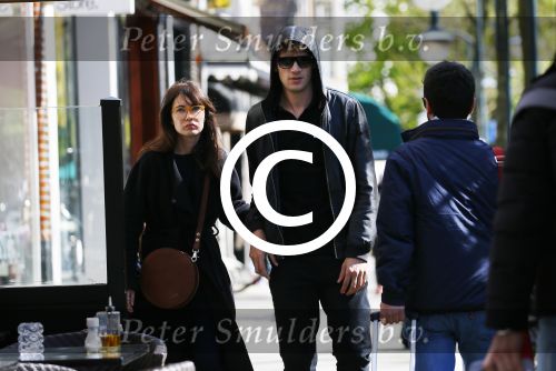 Amsterdam 30 april 2015
Carice v Houten met haar vriend Kees v Nieuwkerk op de cornelis schuytstraat
