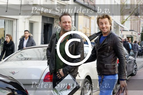 Amsterdam 4 april 2015
Carlo Boszhard met zijn vriend Harold op de pc hooftstraat