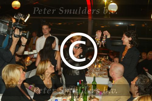 Amsterdam 29 november 2002

Modeshow orange babies in passagiers terminal
Carolien Tensen en Otazu


Peter Smulders bv
