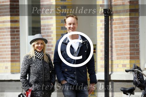 Amsterdam 7 april 2015
Chantal Janzen met een vriend in Amsterdam zuid.