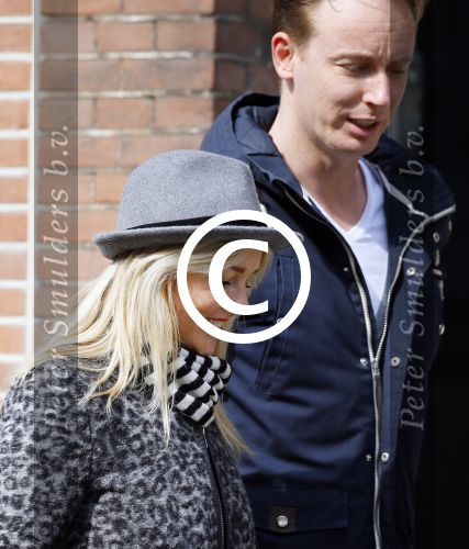 Amsterdam 7 april 2015
Chantal Janzen met een vriend in Amsterdam zuid.