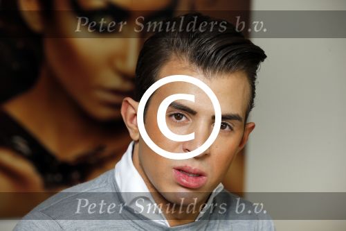 Rotterdam 2 april 2015
Stylist Chiel Harten Torres in zijn huis / appartement