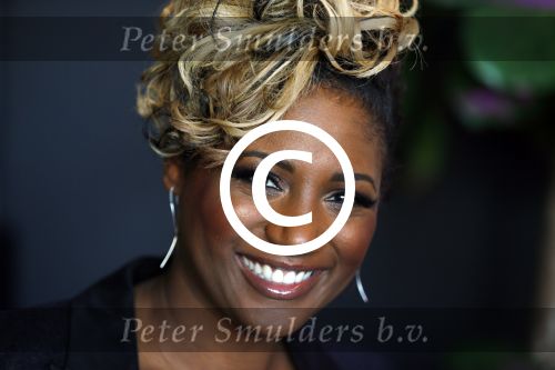 Amsterdam 9 april 2015
Presentatie cd/dvd ladies of soul met Glennis Grace Candy Dulfer Bergit Lewis Edsilia Rombley en Trijntje Oosterhuis. Jurgen raymann reikt ze uit .