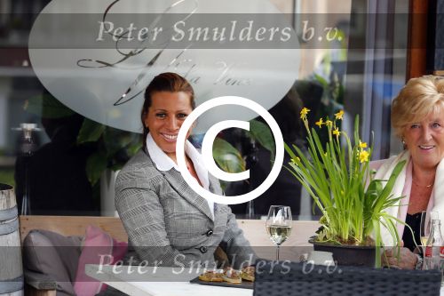 Amsterdam 13 april 2015  
Opnames video clip wesly Bronkhorst met oa Fabienne de Vries Esther Oosterbeek en Netty v d Veer
