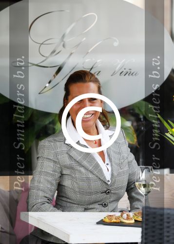 Amsterdam 13 april 2015  
Opnames video clip wesly Bronkhorst met oa Fabienne de Vries Esther Oosterbeek en Netty v d Veer