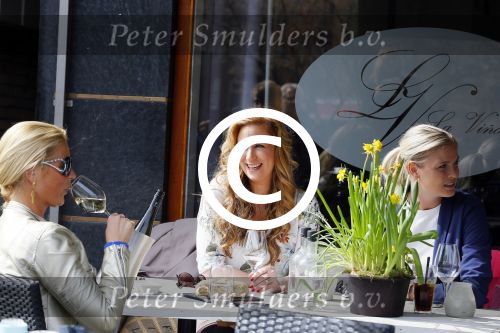 Amsterdam 13 april 2015  
Opnames video clip wesly Bronkhorst met oa Fabienne de Vries Esther Oosterbeek en Netty v d Veer