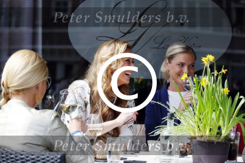 Amsterdam 13 april 2015  
Opnames video clip wesly Bronkhorst met oa Fabienne de Vries Esther Oosterbeek en Netty v d Veer
