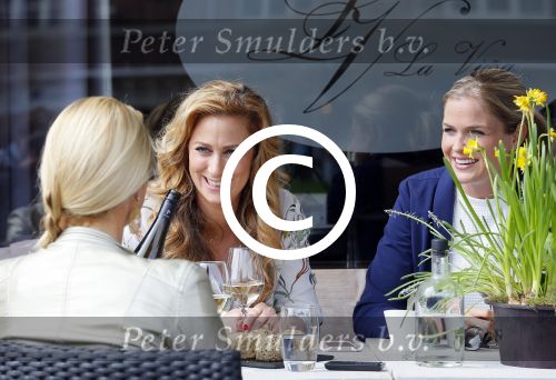 Amsterdam 13 april 2015  
Opnames video clip wesly Bronkhorst met oa Fabienne de Vries Esther Oosterbeek en Netty v d Veer